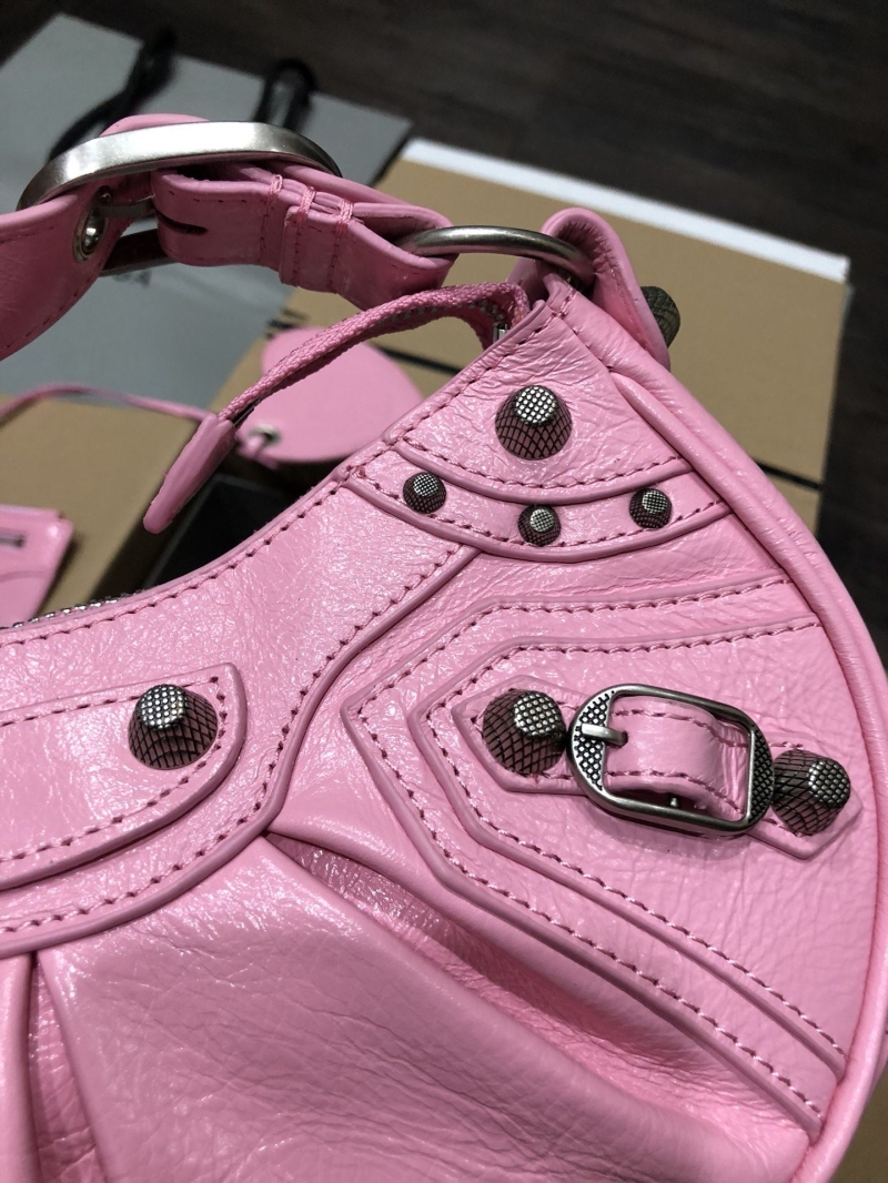 Ba1en*iaga le cagole bags